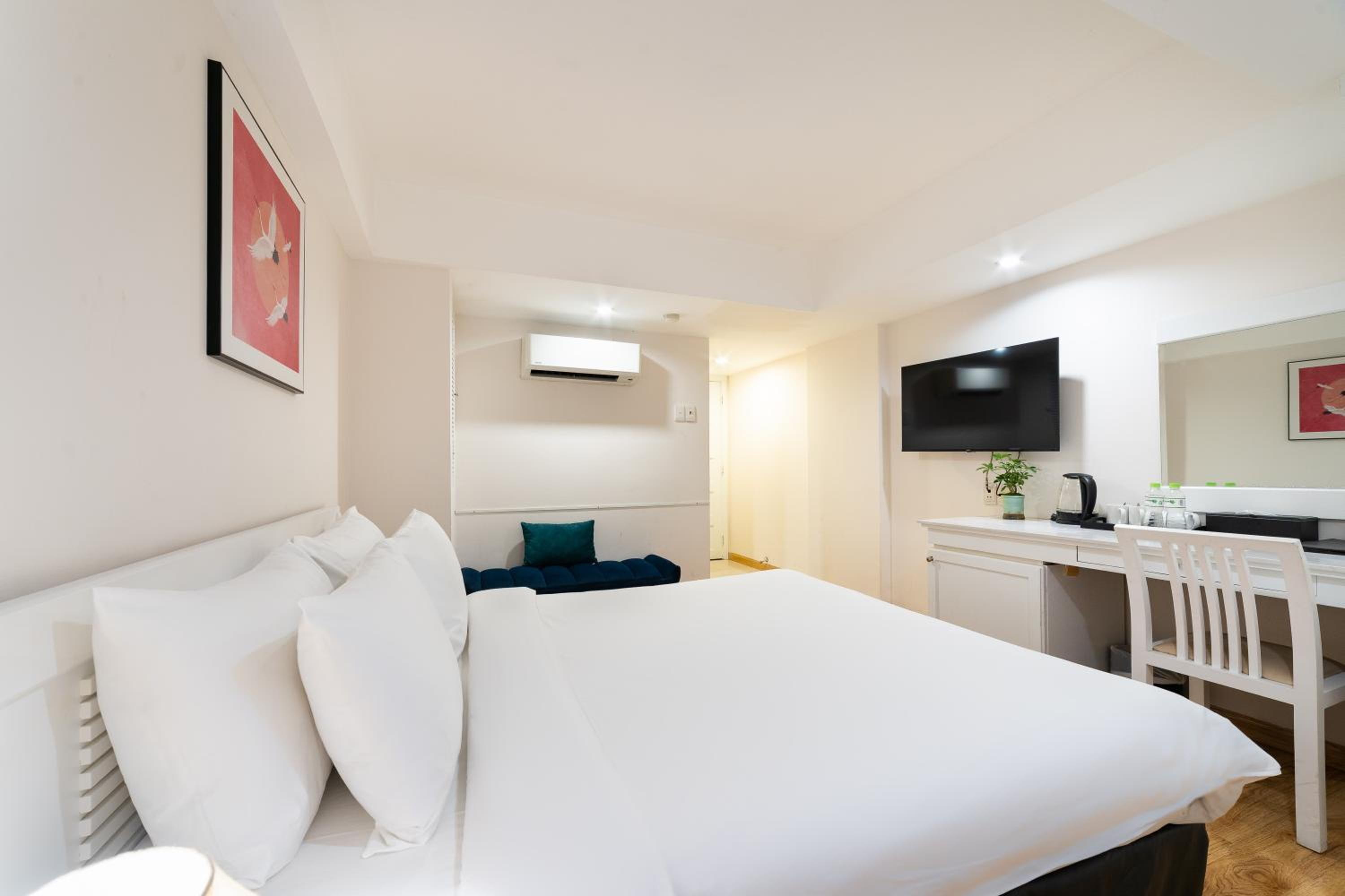 Ngan Ha Hotel 18/80