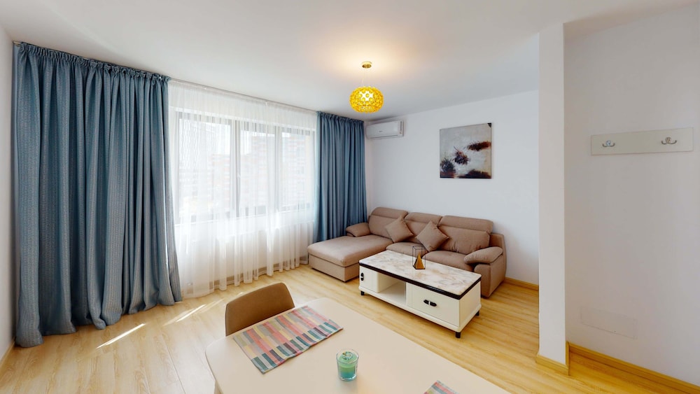 Le Blanc Aparthotel 51/68