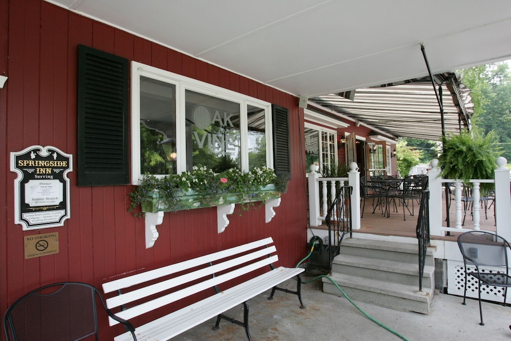 Springside Inn 25/44