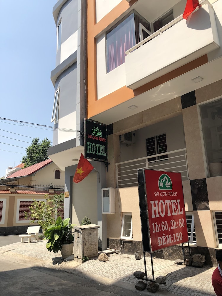 Saigon River Hotel 14/22