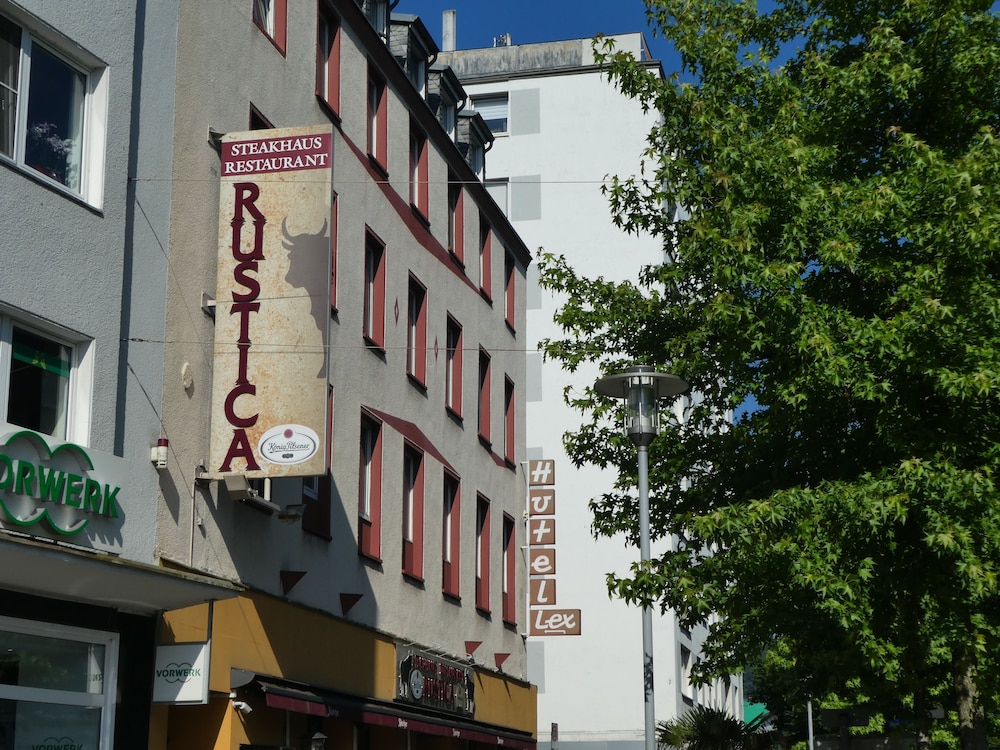 Hotel Lex 8/52