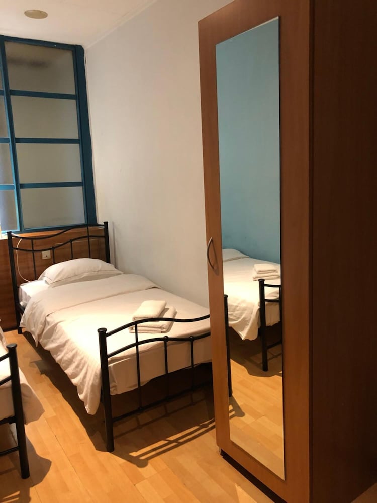 Hotel Abberdeen 18/50