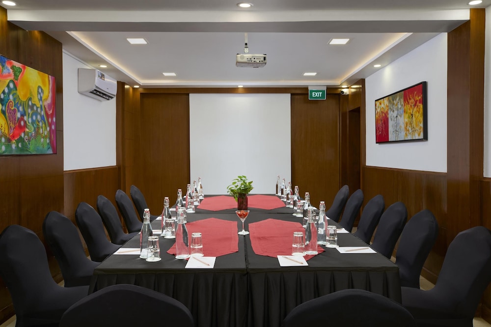 Radisson Goa Candolim Hotel 71/84