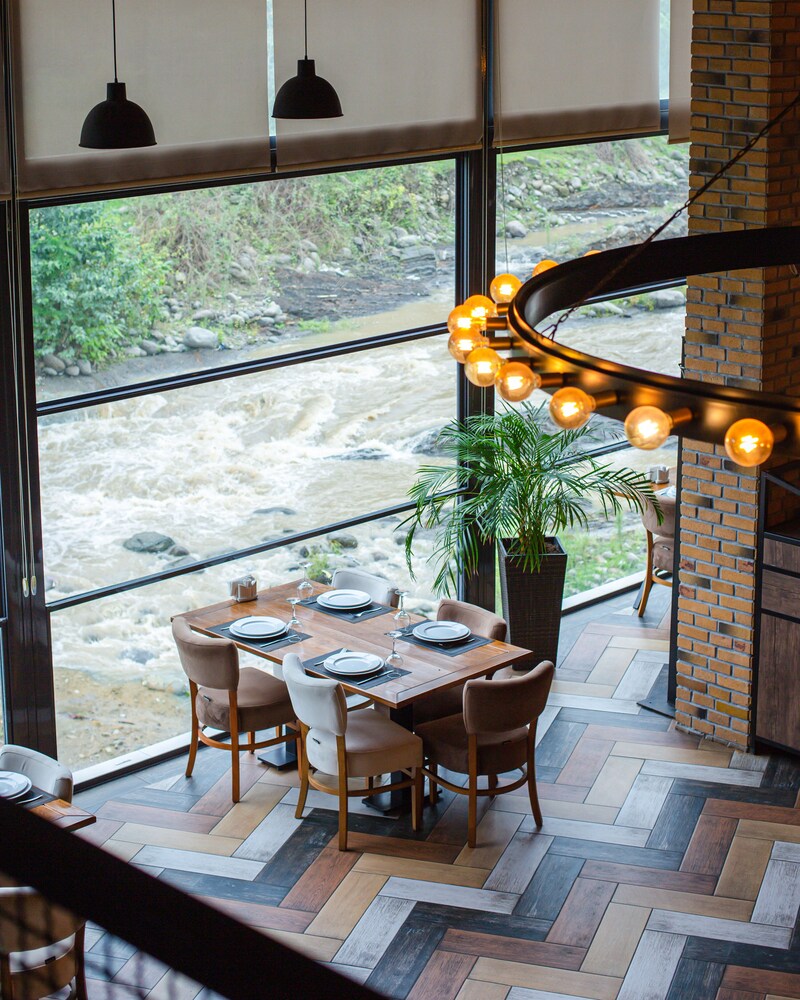 Riva Hill Resort 33/48