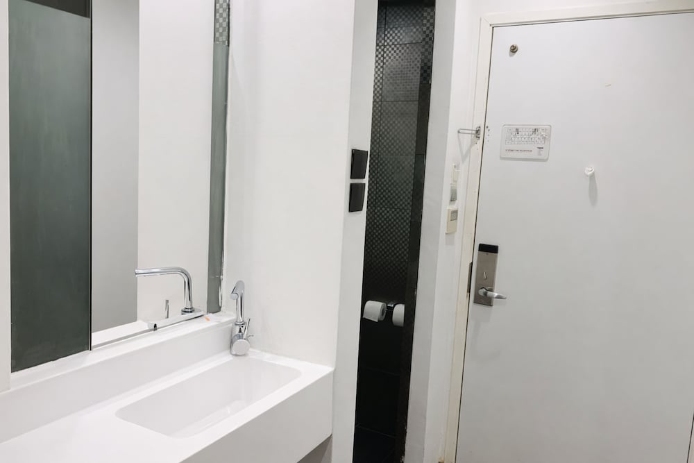 A Hotel Dickson 49/50