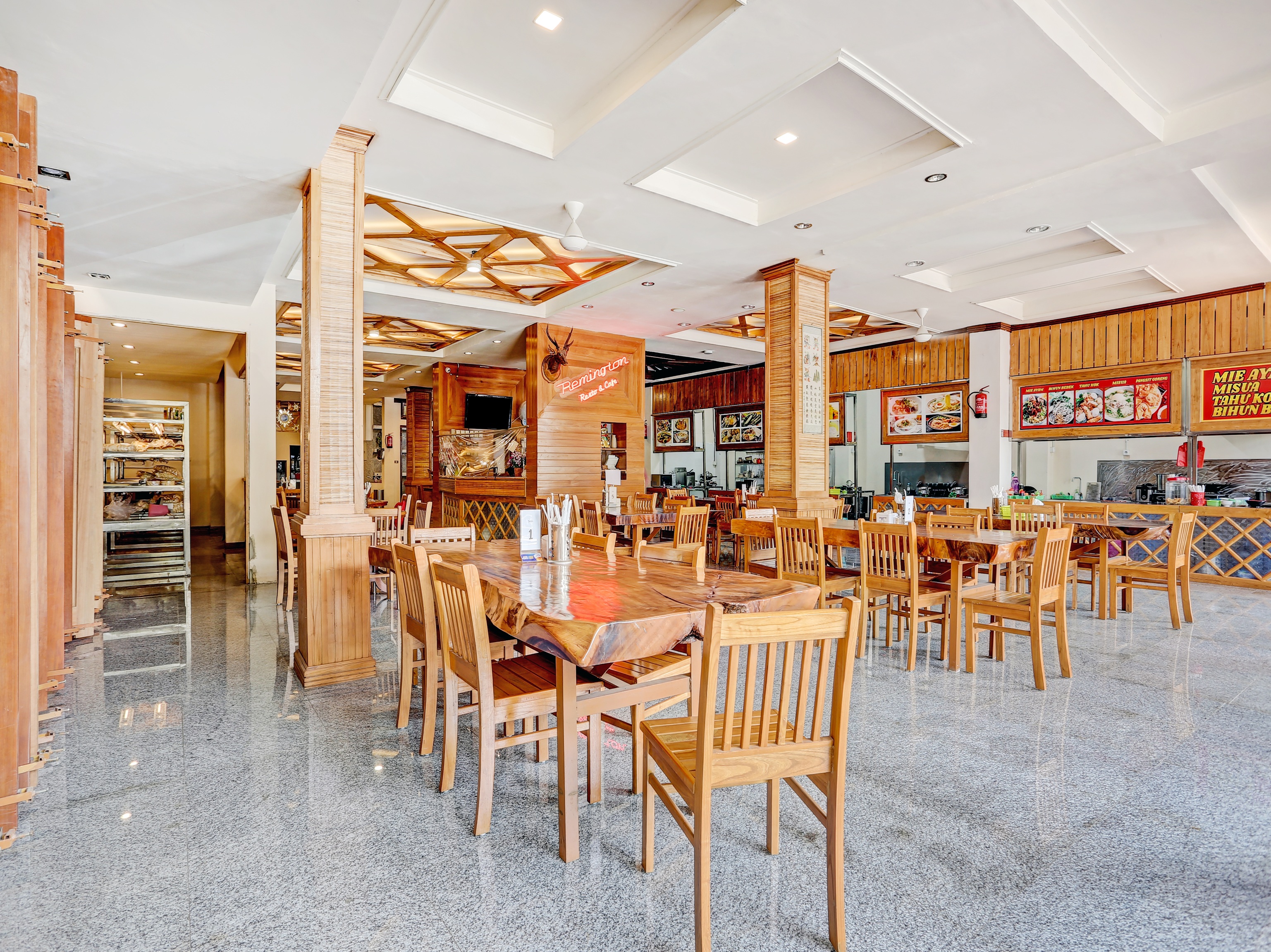 OYO 90428 Remington Hostel 33/41