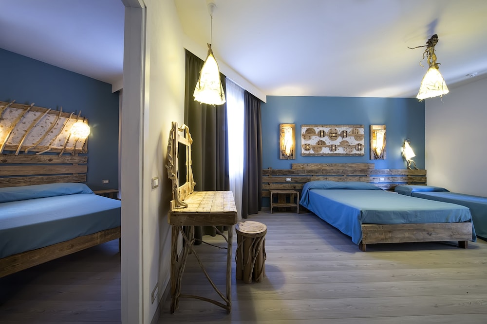 Hotel Tirreno Formerly Sea Club Tirreno 6/50
