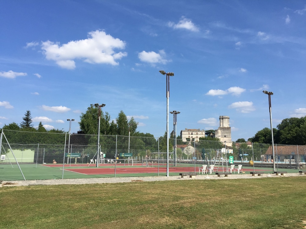 CHATEAU DE LA COTE 28/50