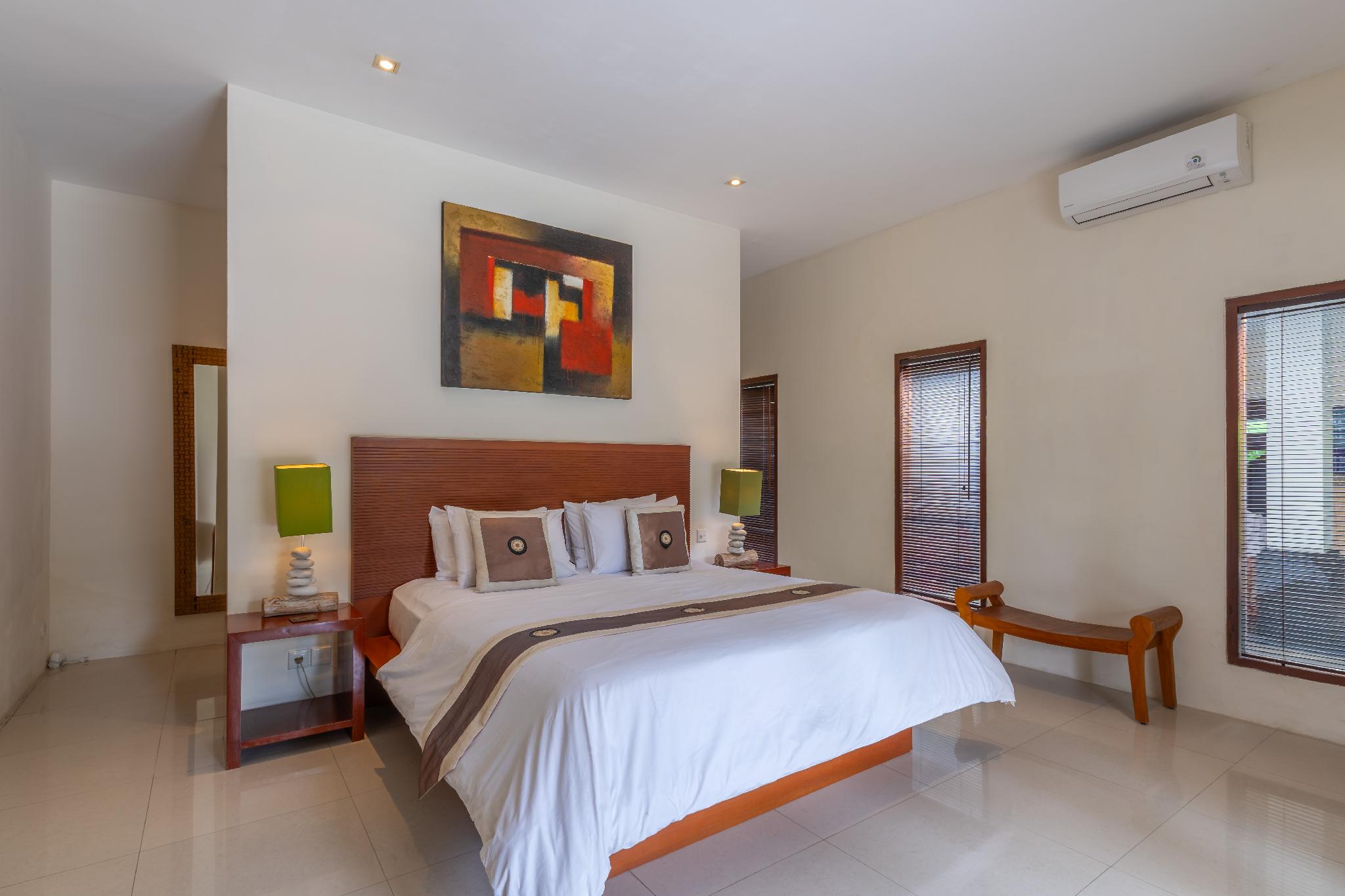 3 Bedrooms, Pool, Villa