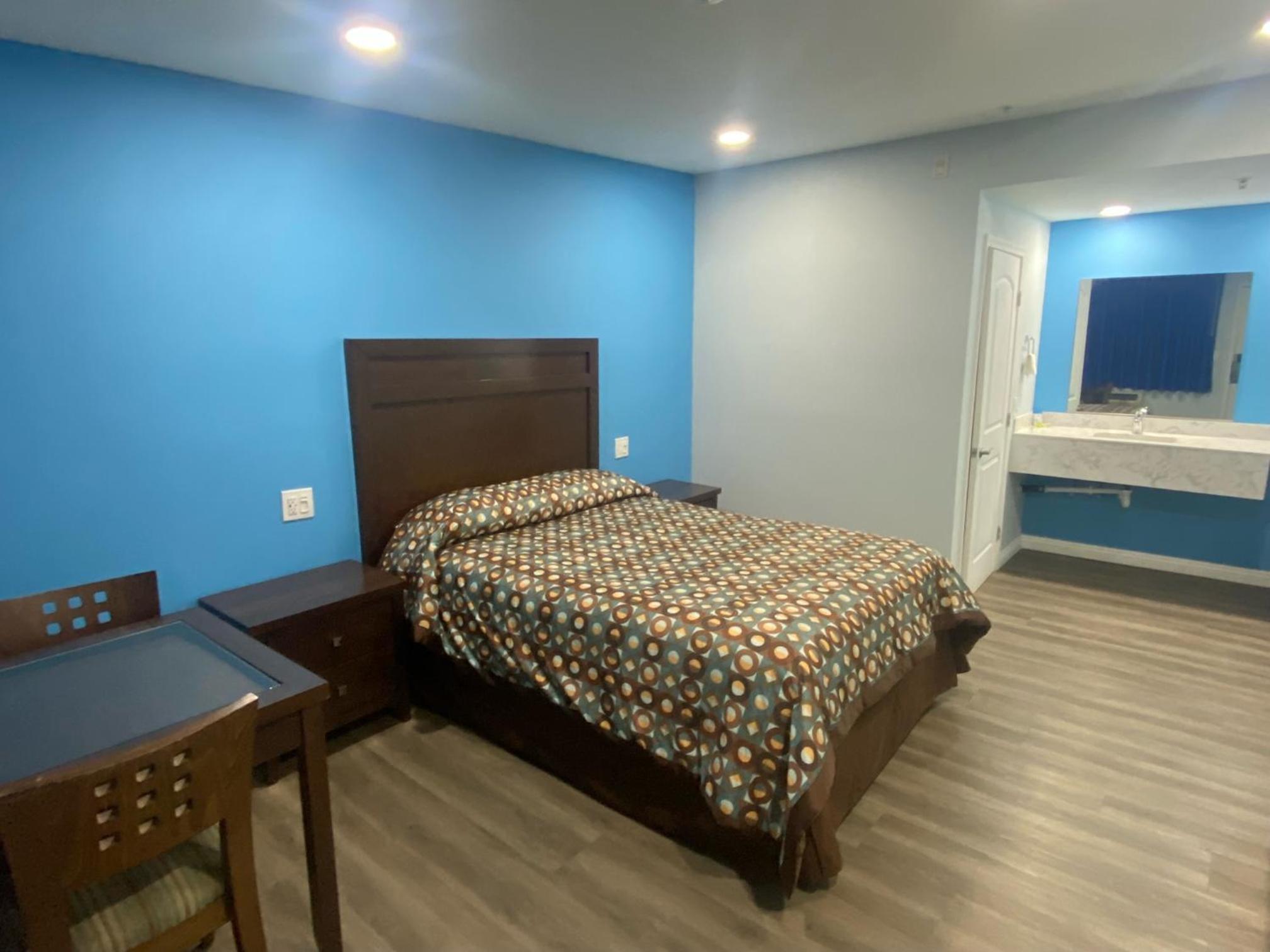Star Inn Motel 9/13