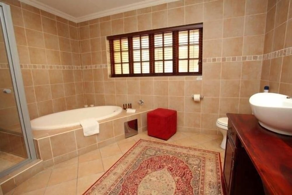 Monchique Guest House 40/50