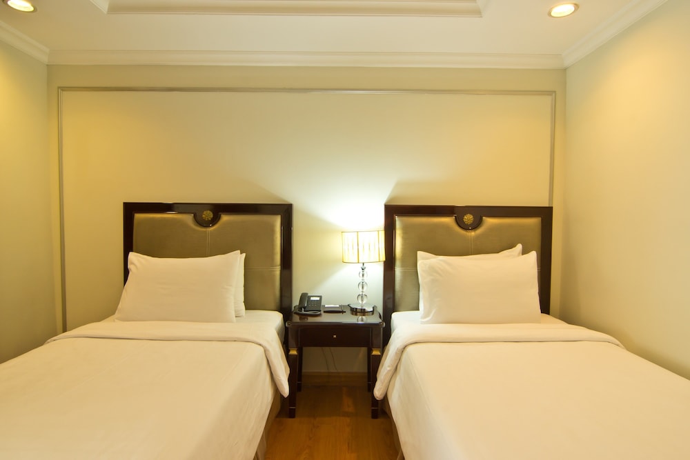 Lk Mantra Pura Resort 32/65
