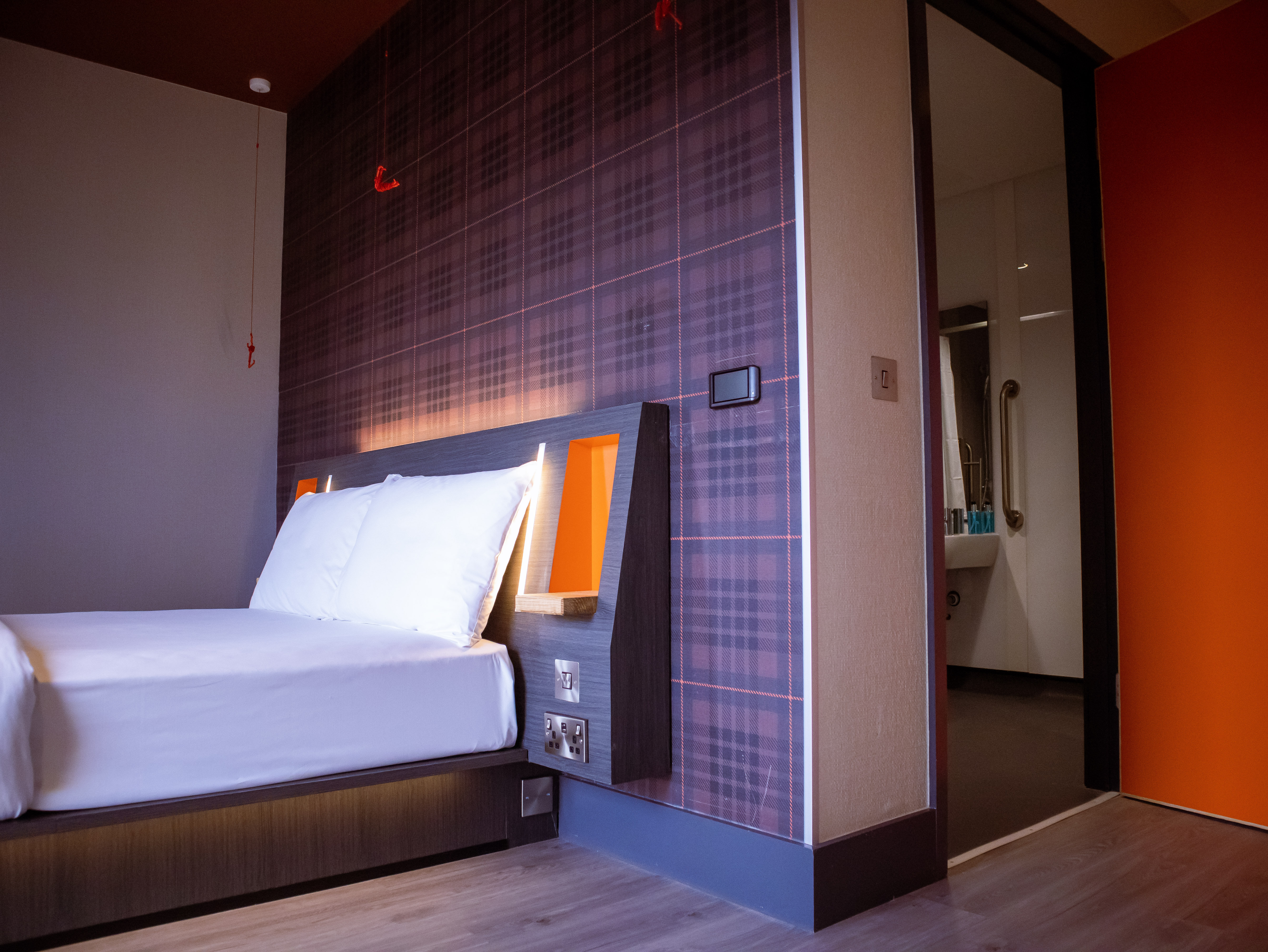 easyHotel Dublin City Centre 8/13