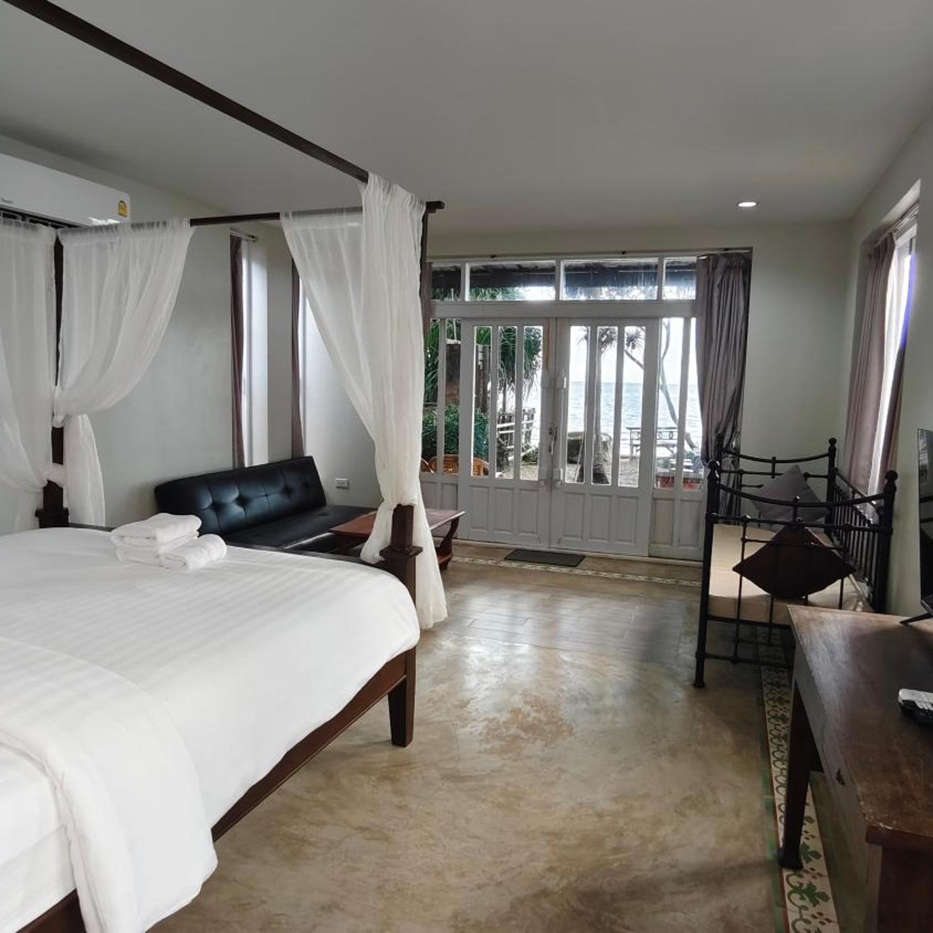 Baantoom Village And Resort 9/66