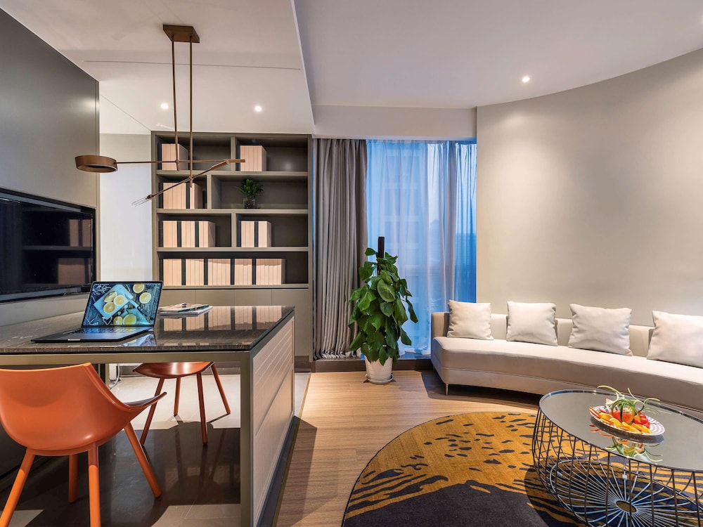 Mercure Nanjing Olympic EXPO 40/58