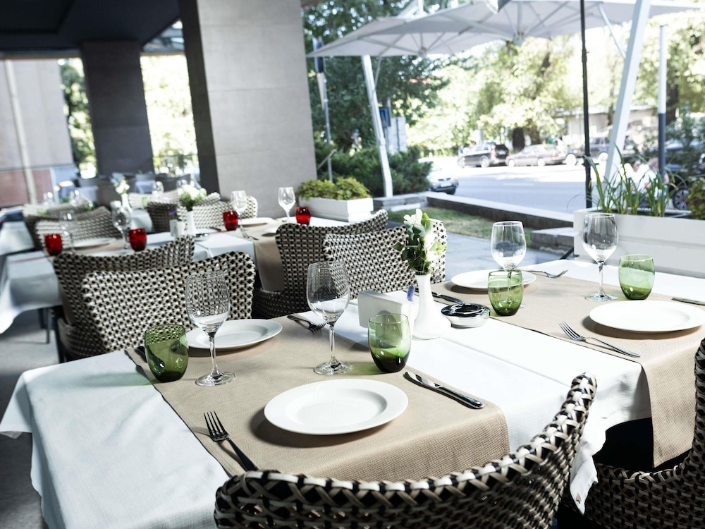 Mercure Almaty City Center 38/49