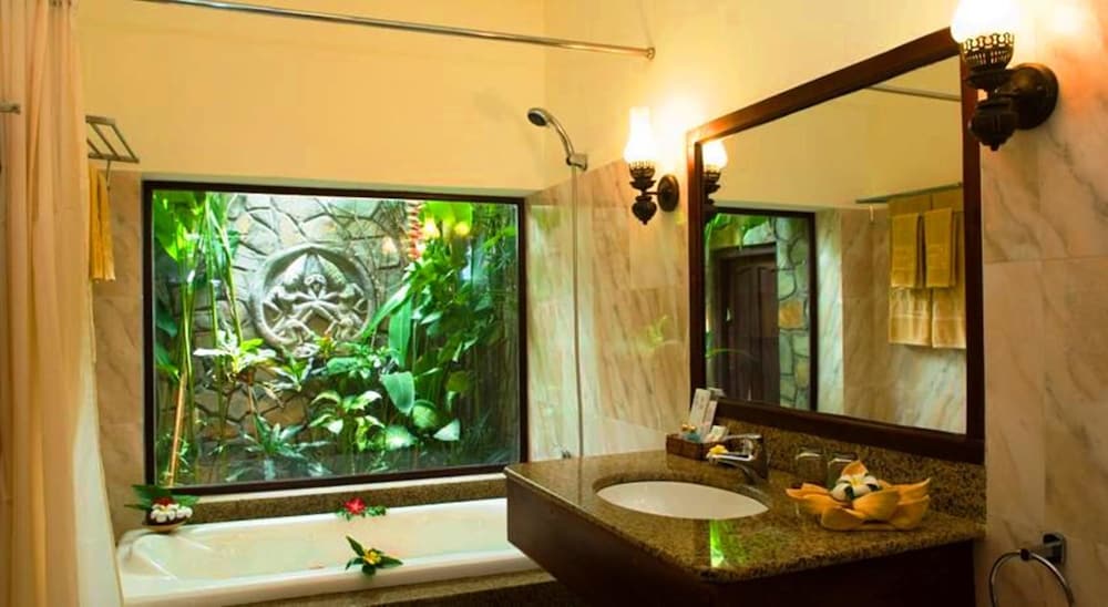 Cham Villas Boutique Luxury Resort 49/50