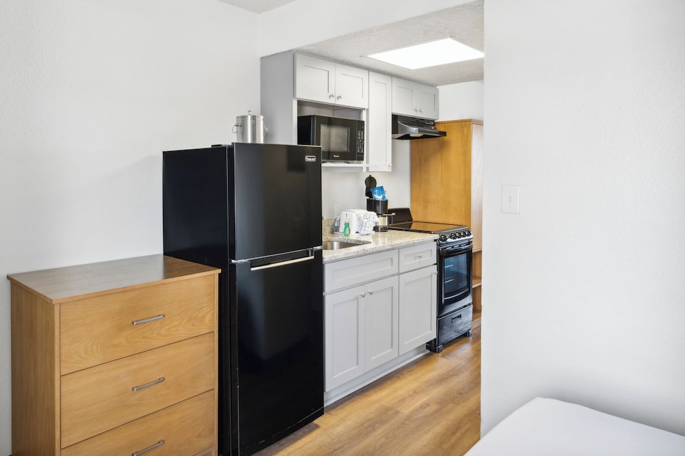 Sugar Sands Inn And Suites Panama City Beach 32/44