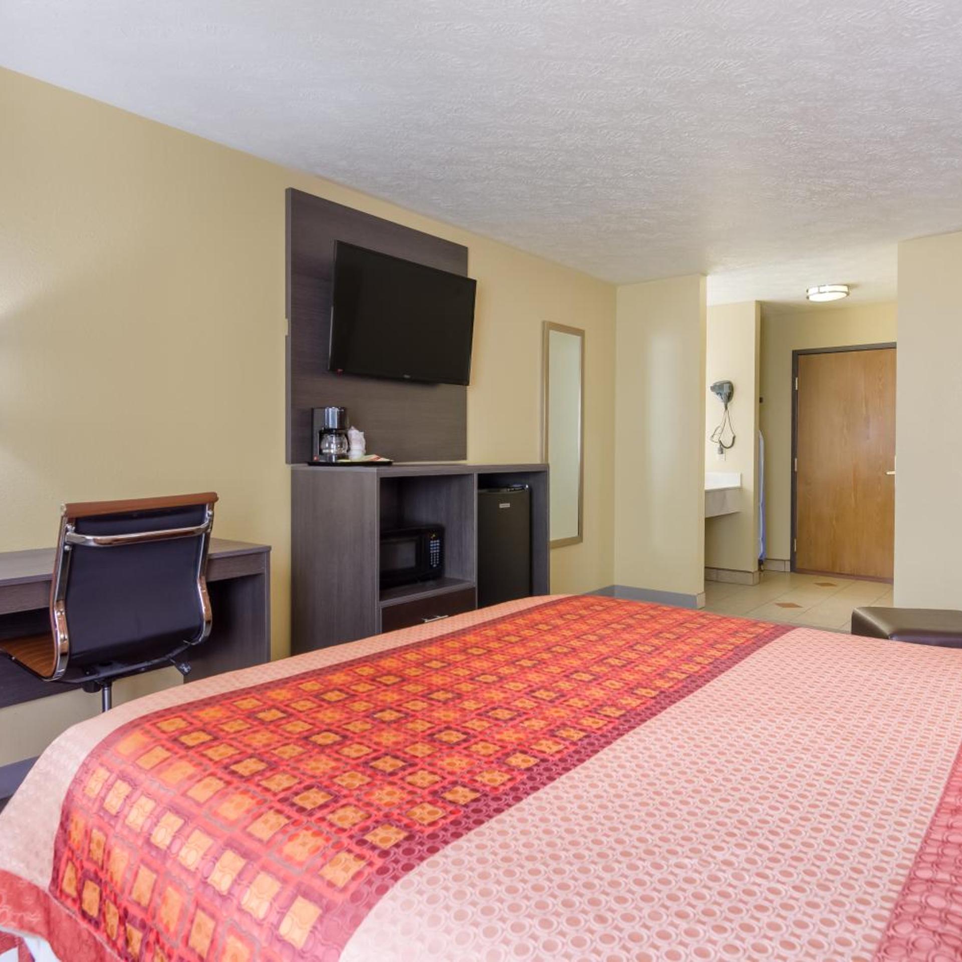 غرفة بسرير كوين، Americas Best Value Inn & Suites Independence Va 4/5
