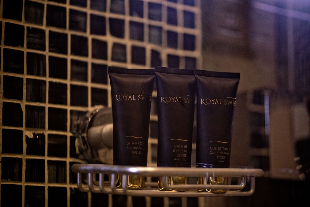 Royal Swiss Lahore 38/65