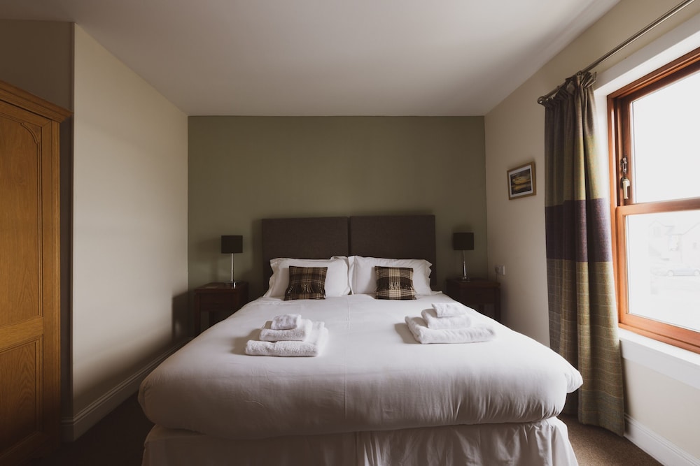 Scalloway Hotel 7/33