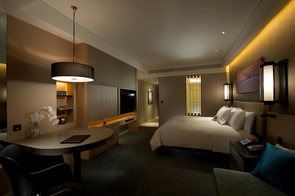 Conrad Seoul 13/78