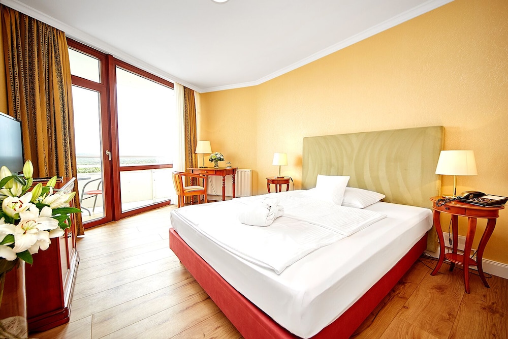 Romantic, Double Bed, Small
