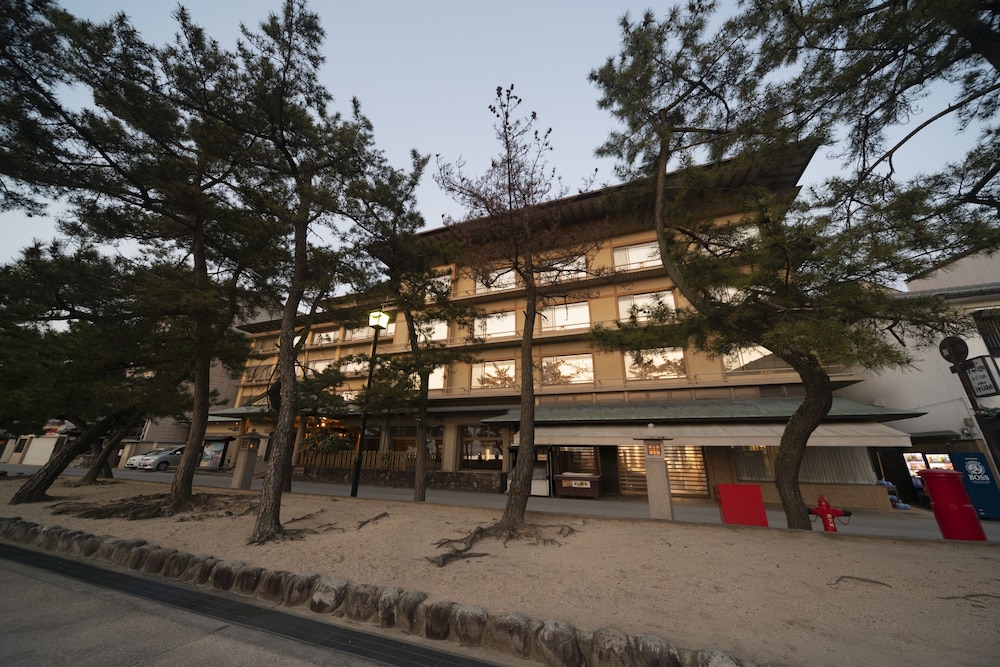 Hotel Miyarikyu 44/50