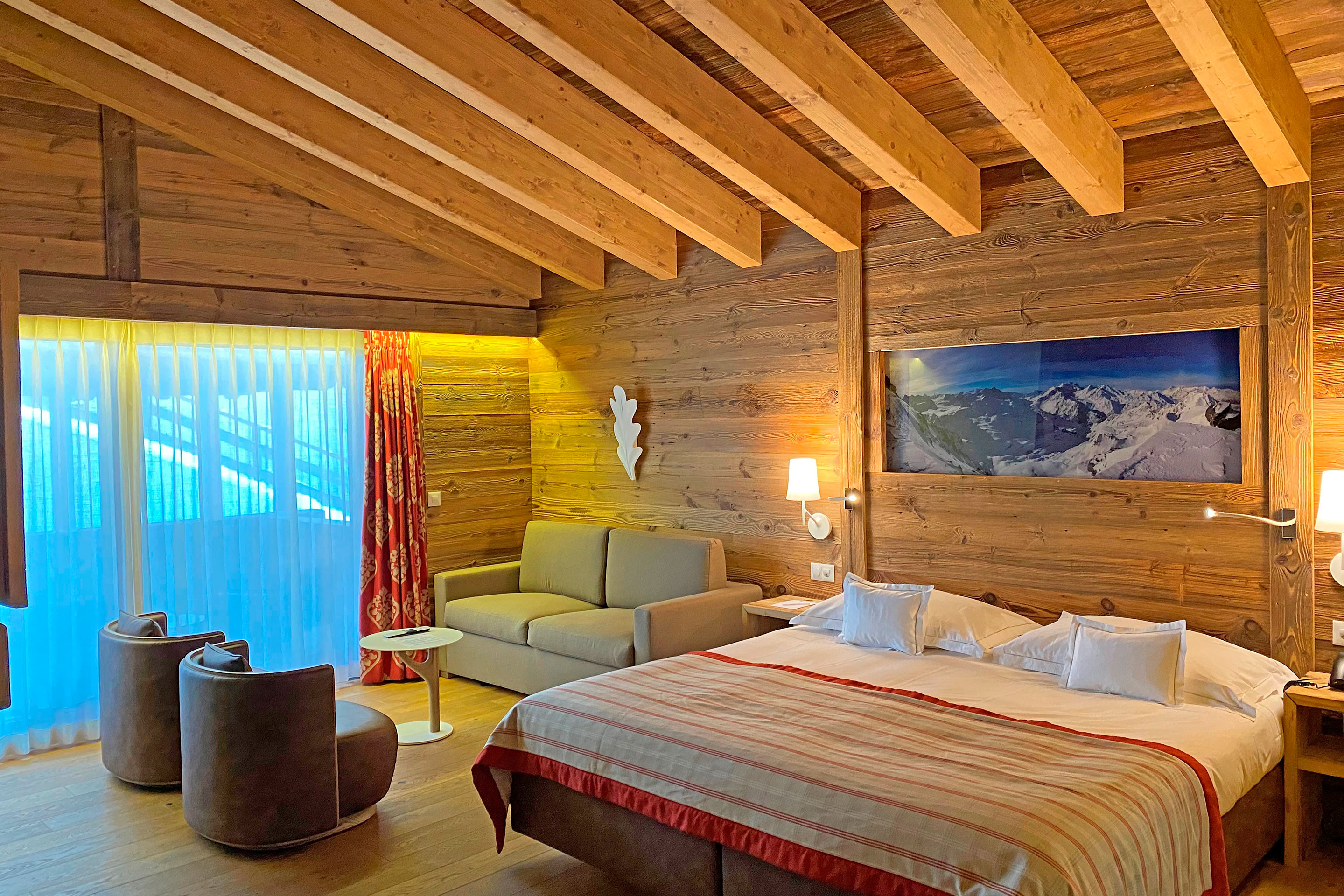 Chalet, Suite