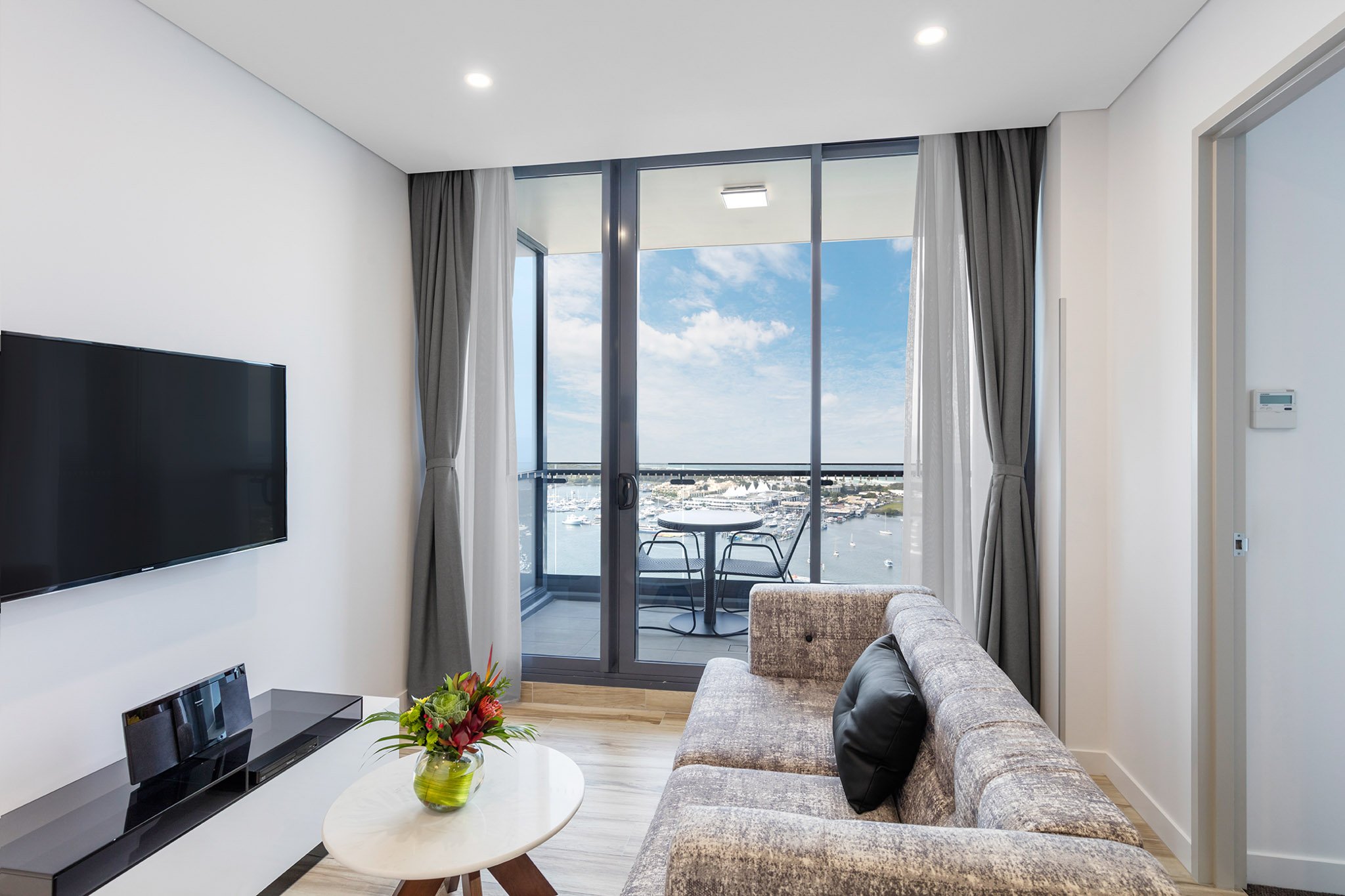 Meriton Suites Southport 6/11