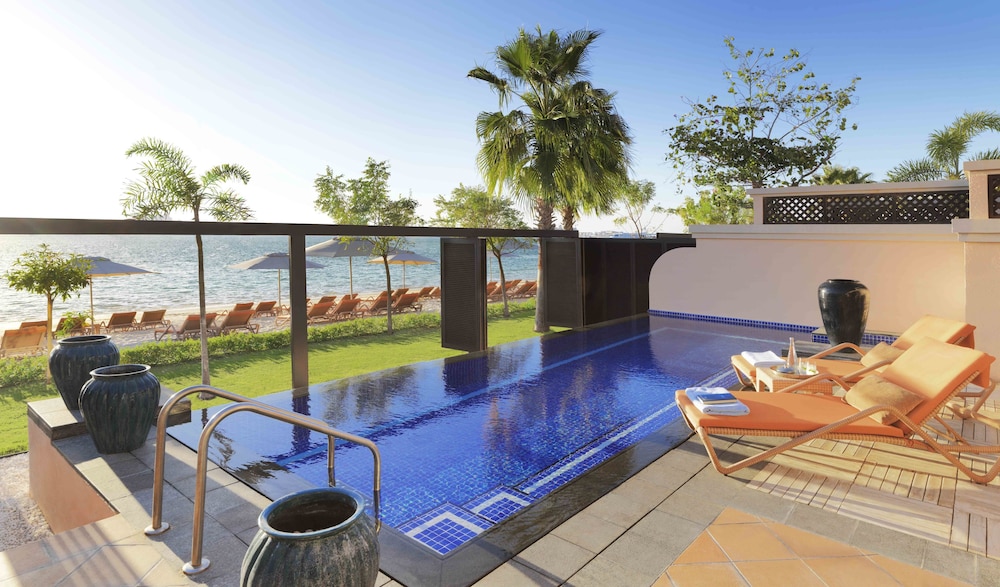 swimming pool spa