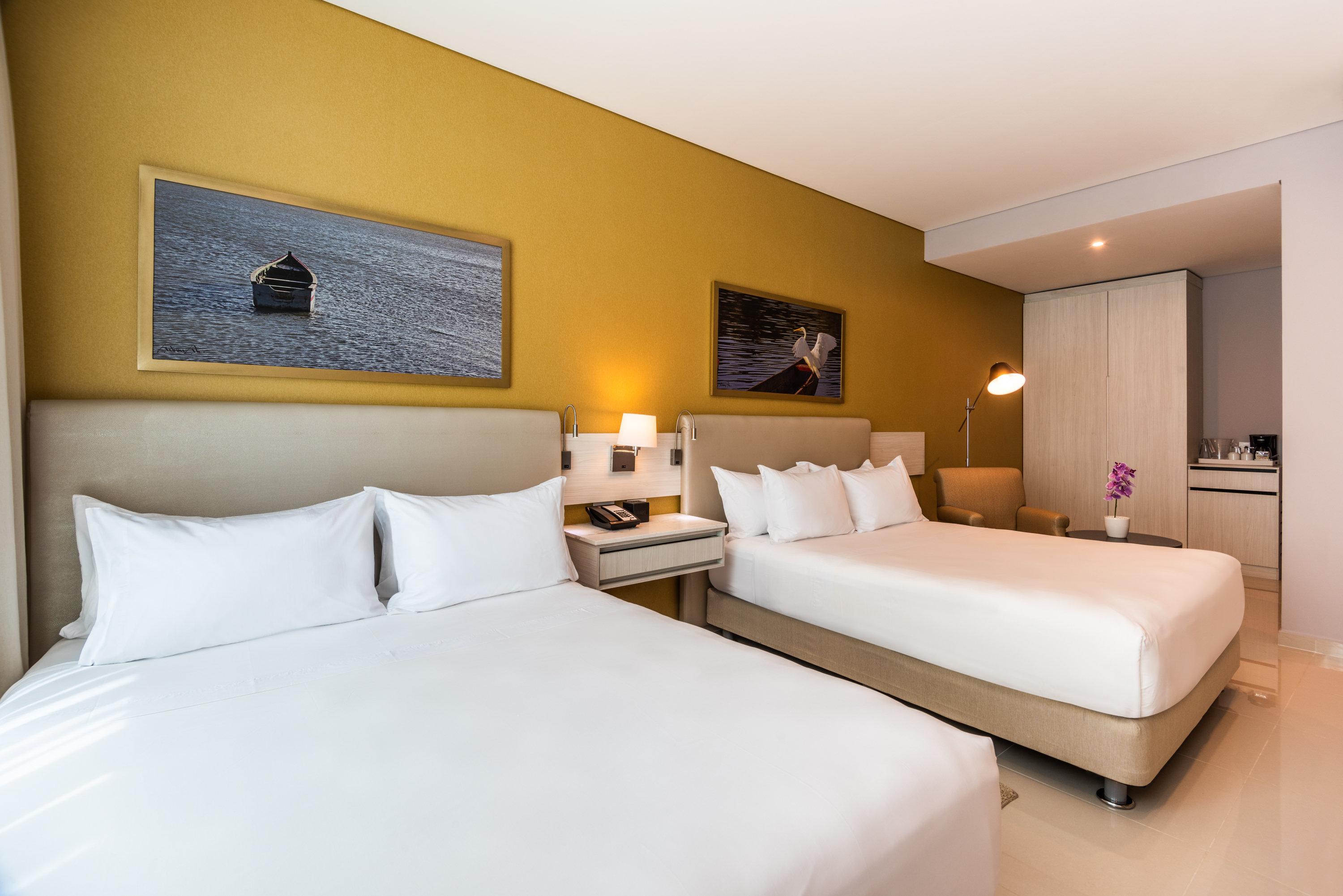 Room, 2 Queen Beds, City View, Crowne Plaza Barranquilla 2/7