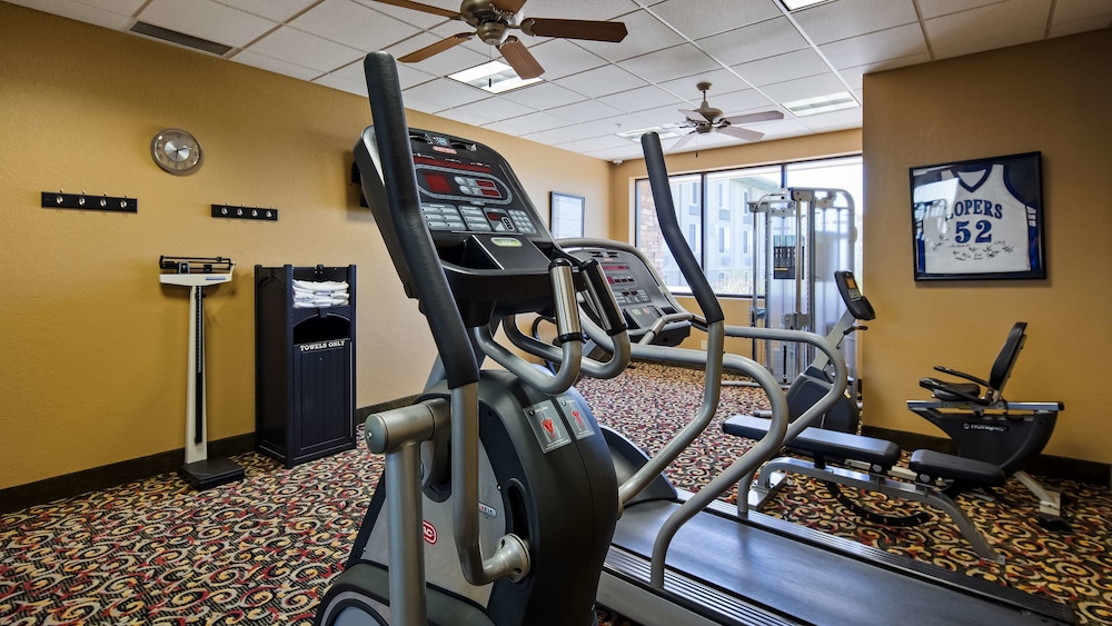 Best Western Plus Mid Nebraska Inn & Suites 29/41