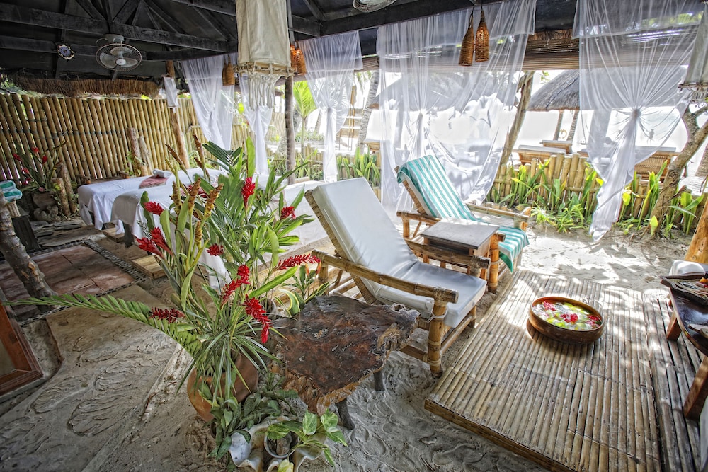 FRIDAYS BORACAY RESORT 48/50