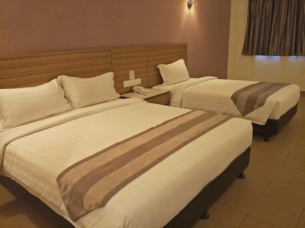 Grand Court Hotel 22/56