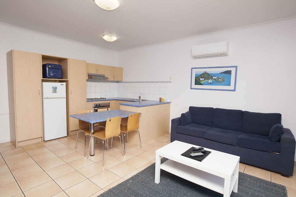 Seaview Motel and Apartments 45/62