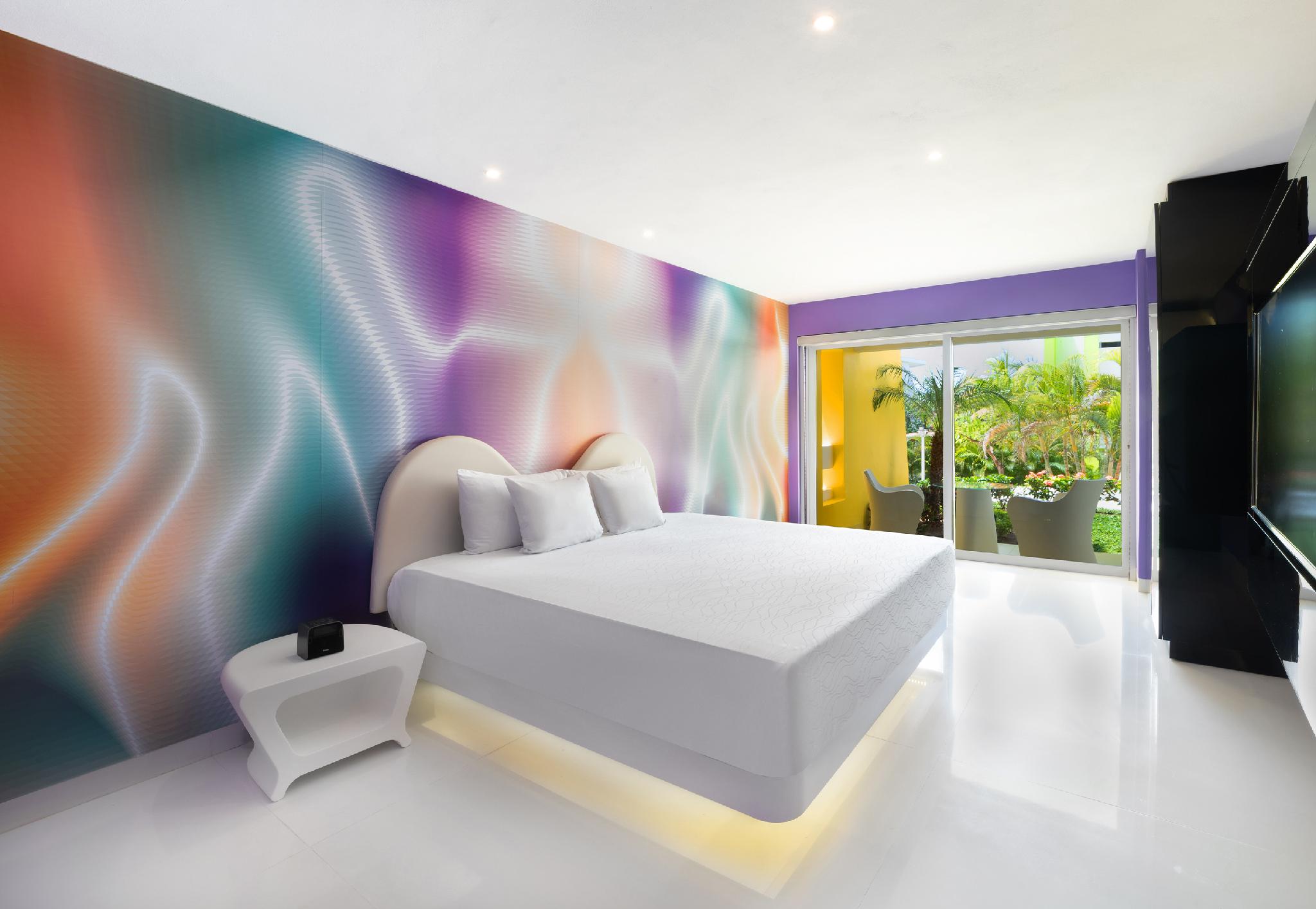 Trendy, Garden, Playful Experience