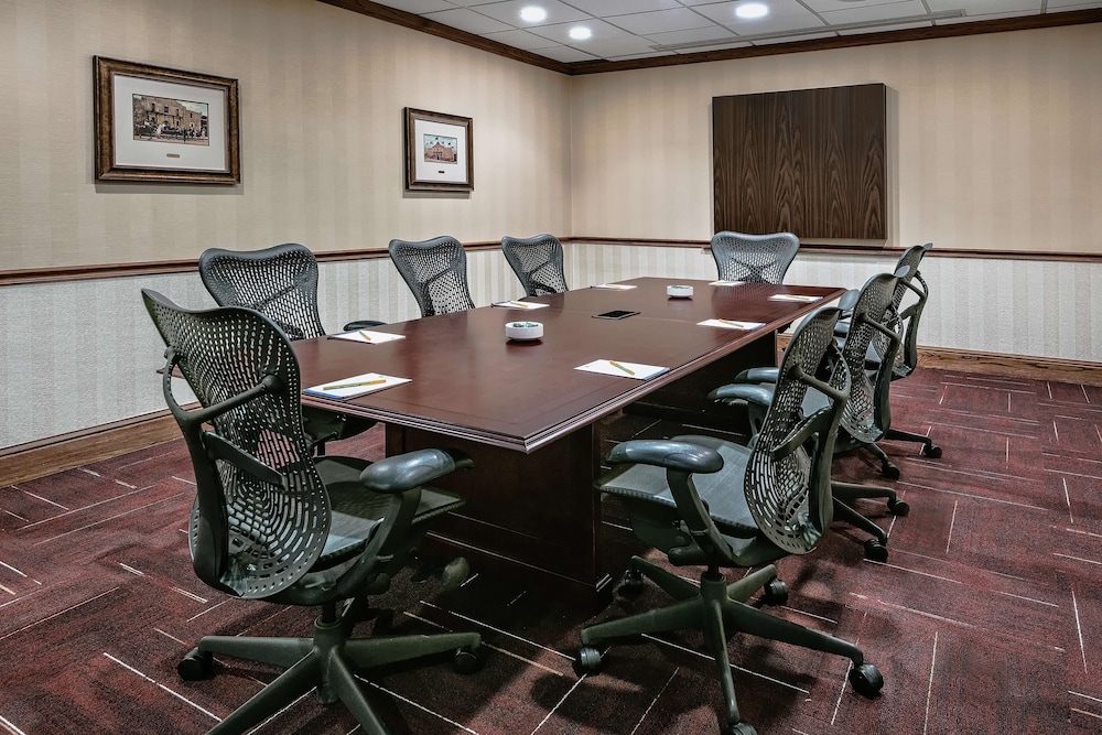 Hilton Garden Inn San Antonio Airport Hotel 53/59