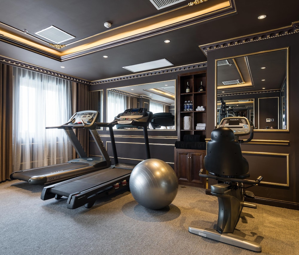 Monarque Hotel 26/50