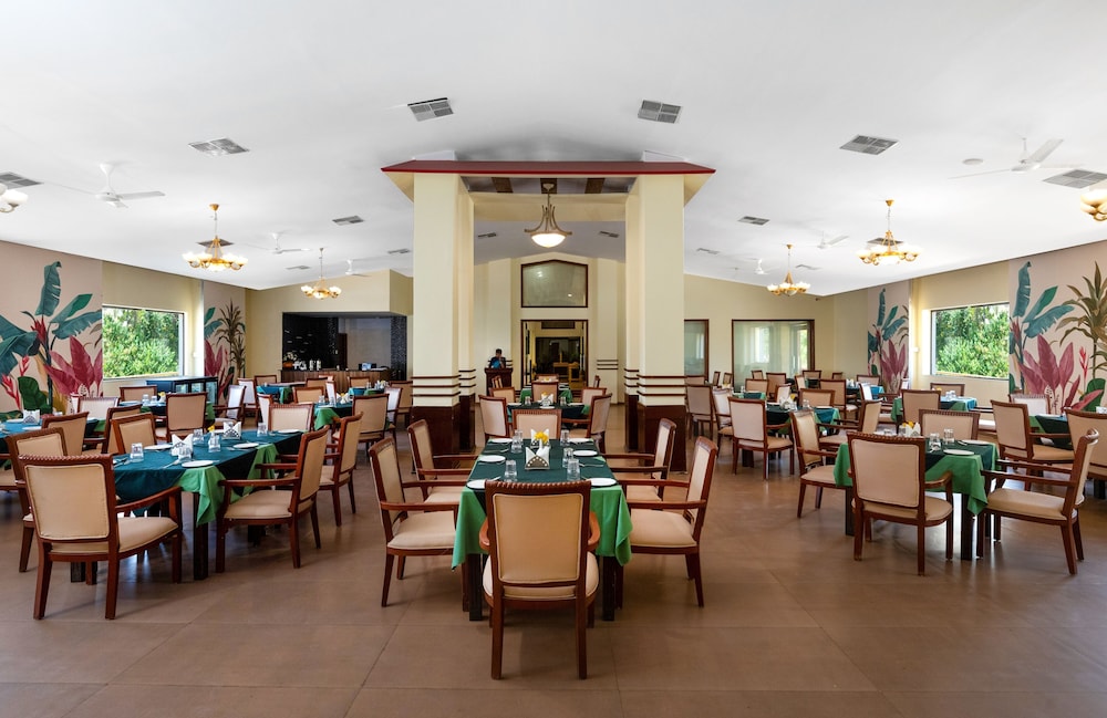 Mystic Valley Spa Resort 35/50