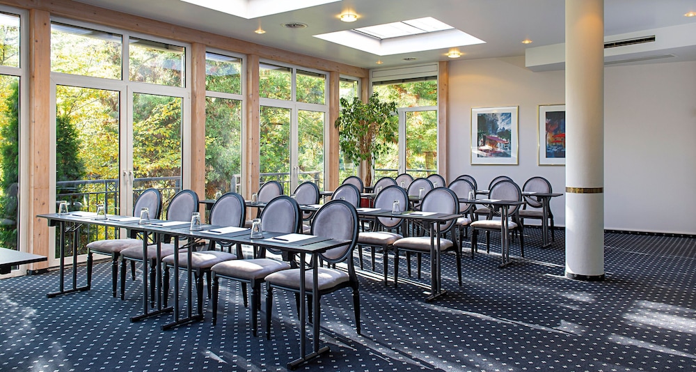 Victors Residenz Saarbrucken 65/75