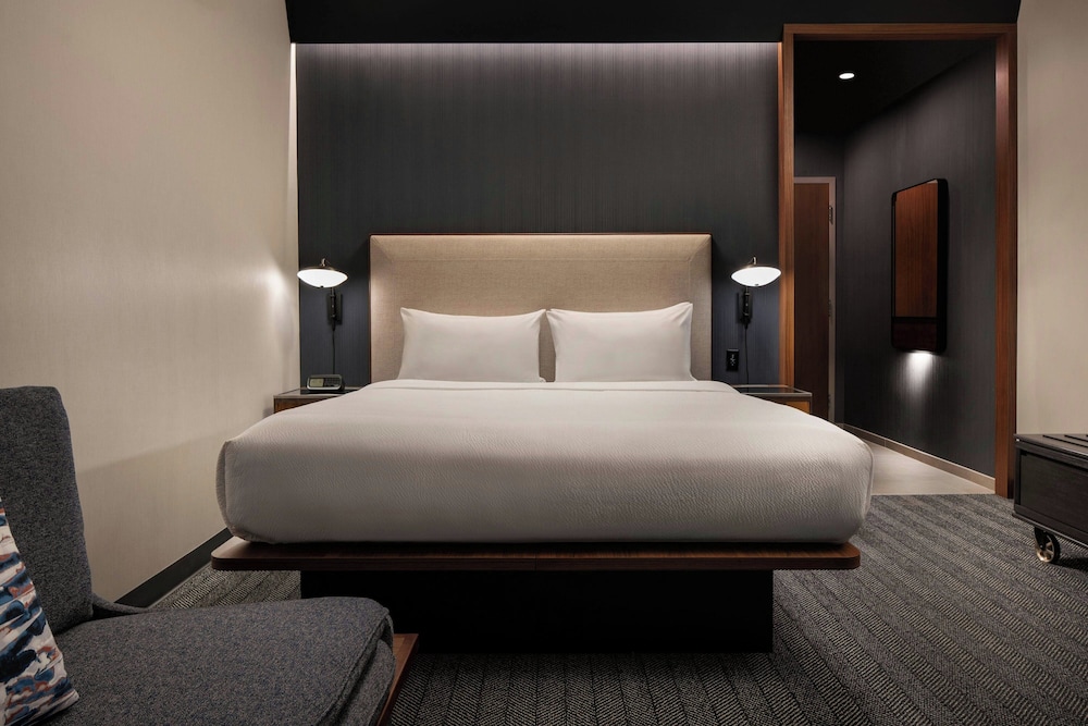 Courtyard by Marriott Cleveland TN 8/32