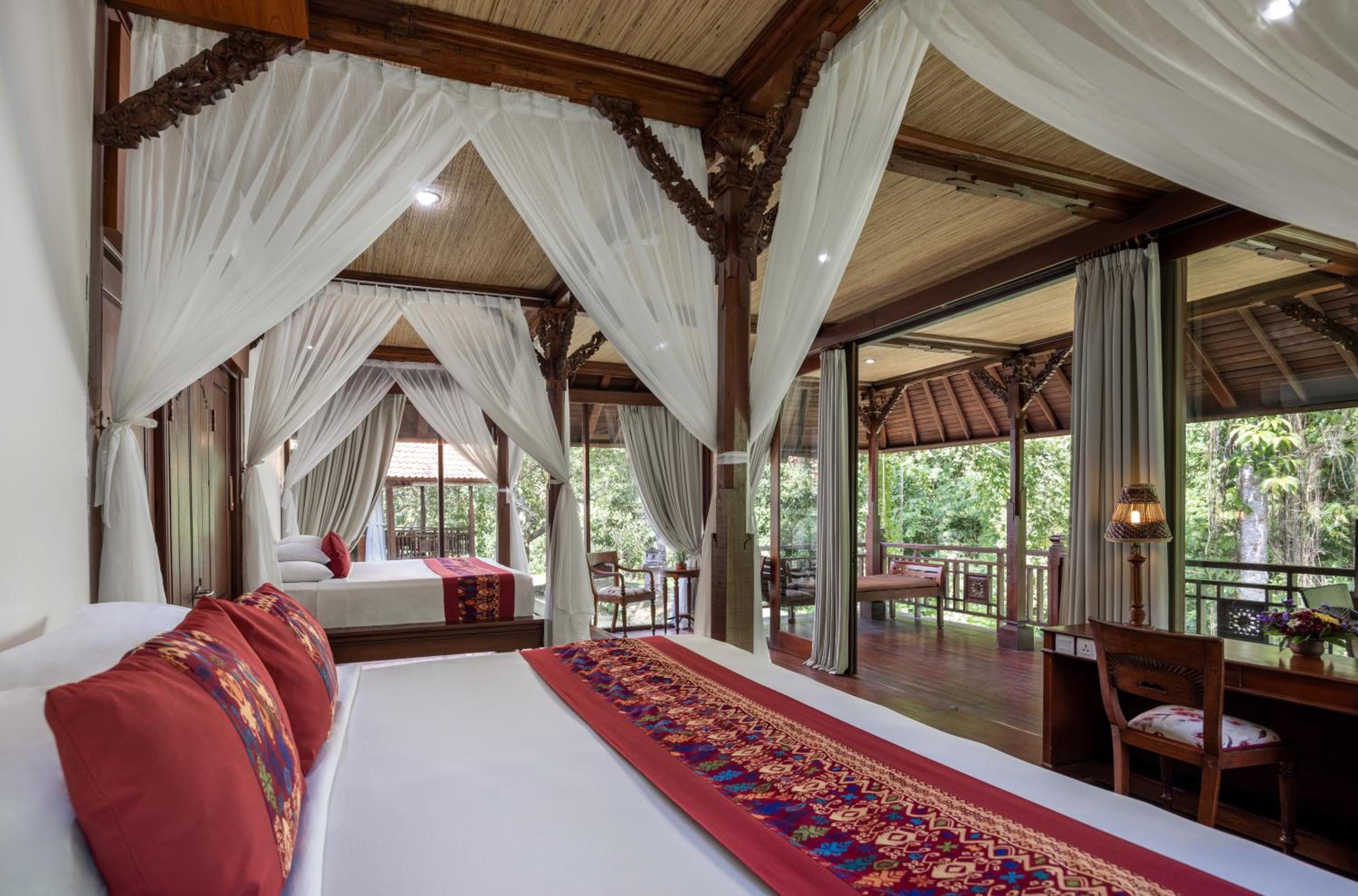 FAMILY GARDEN VILLA