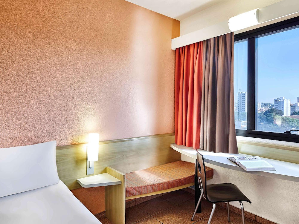 Ibis Taubate 19/55