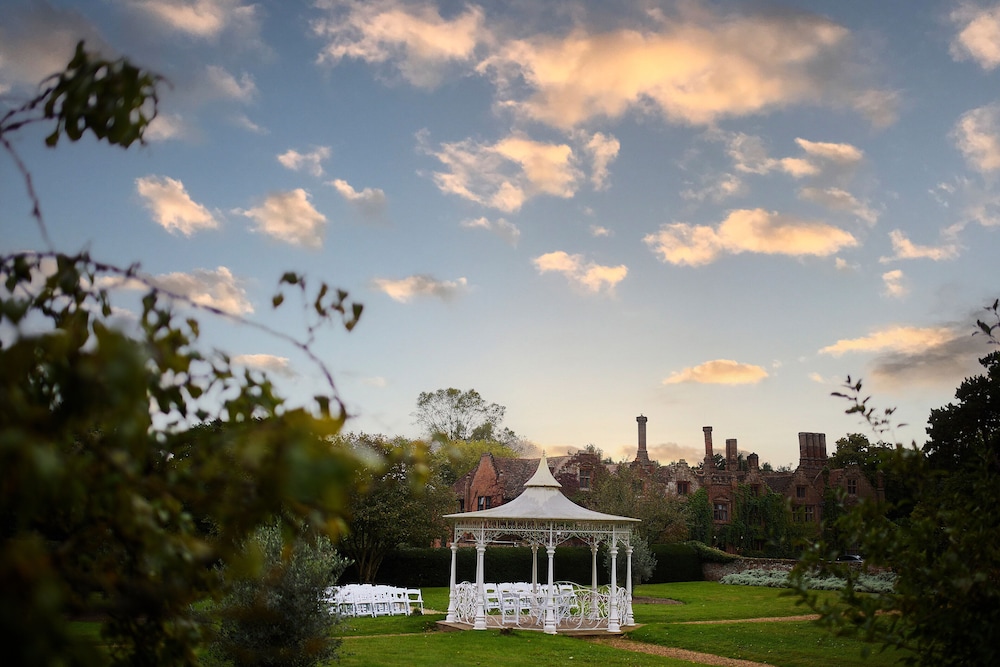 Seckford Hall Hotel Spa 61/64