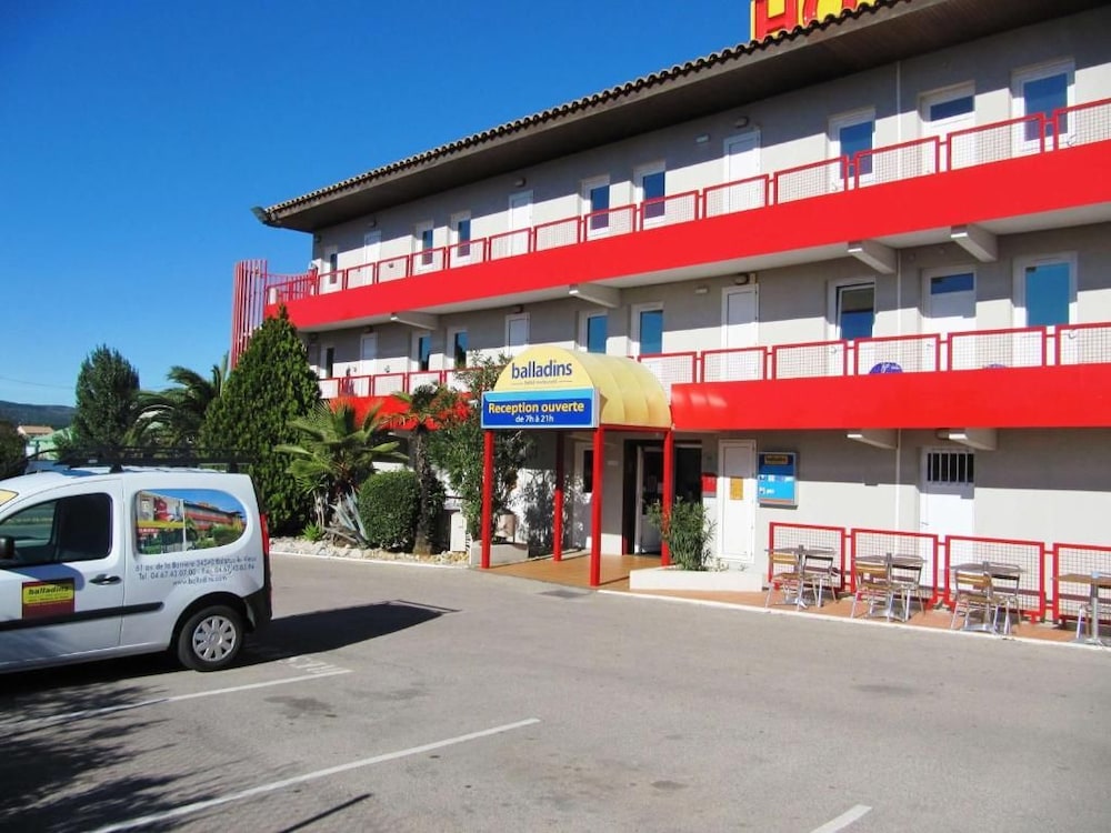 Brit Hotel Essentiel Sete Balaruc 45/50