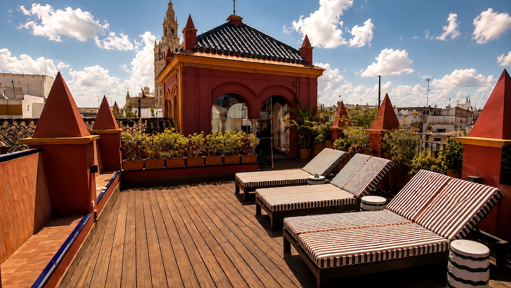 Hotel Boutique Palacio Pinello 67/73