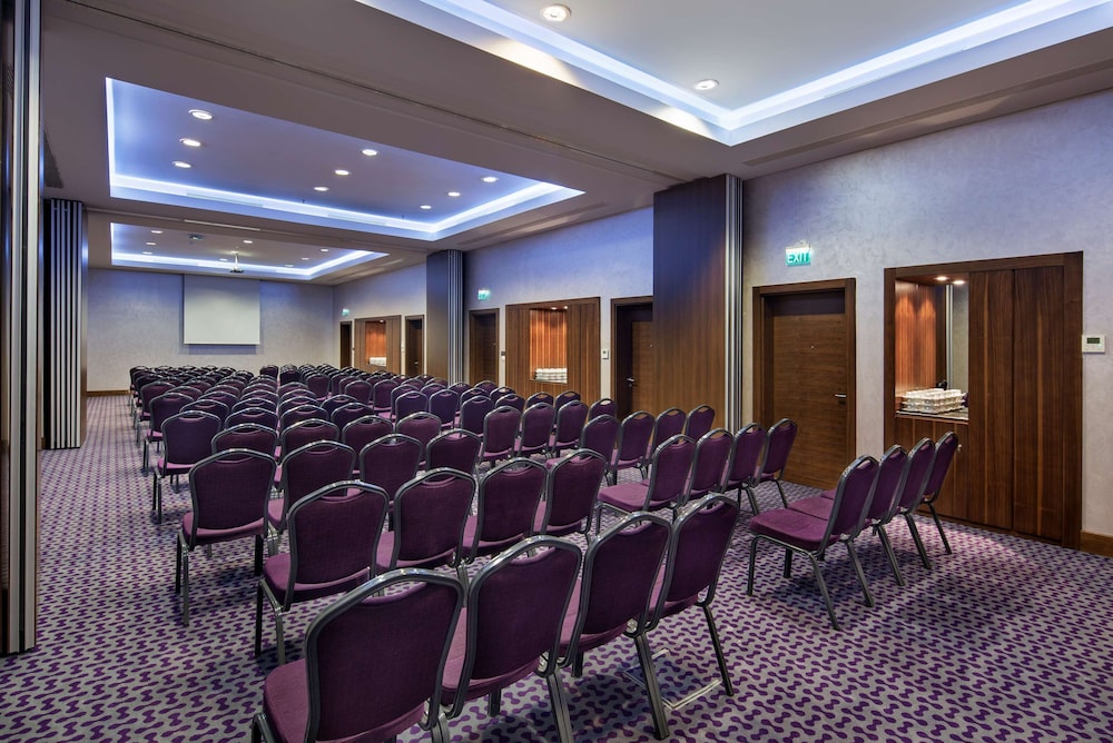 Hampton By Hilton Istanbul Kayasehir 26/32