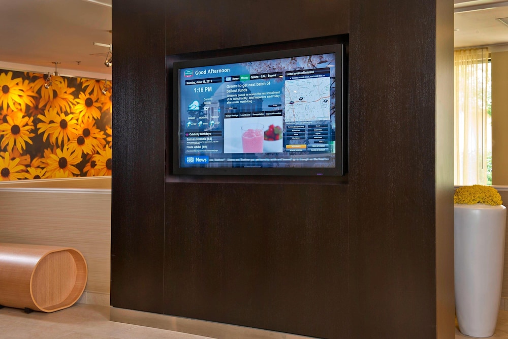 Lobby at Courtyard by Marriott New Carrollton, HYATTSVILLE - MD