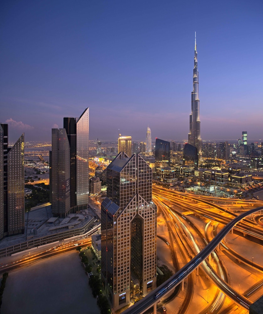 Dusit Thani Dubai 44/50